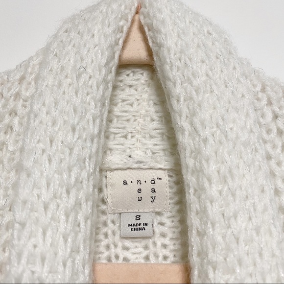 Cable Knit Cardigan - Picture 3 of 7